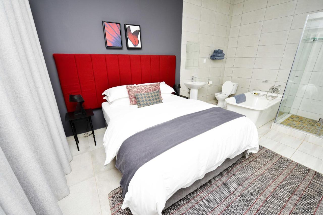 Serurubele Boutique Hotel Bosbokrand Ngoại thất bức ảnh