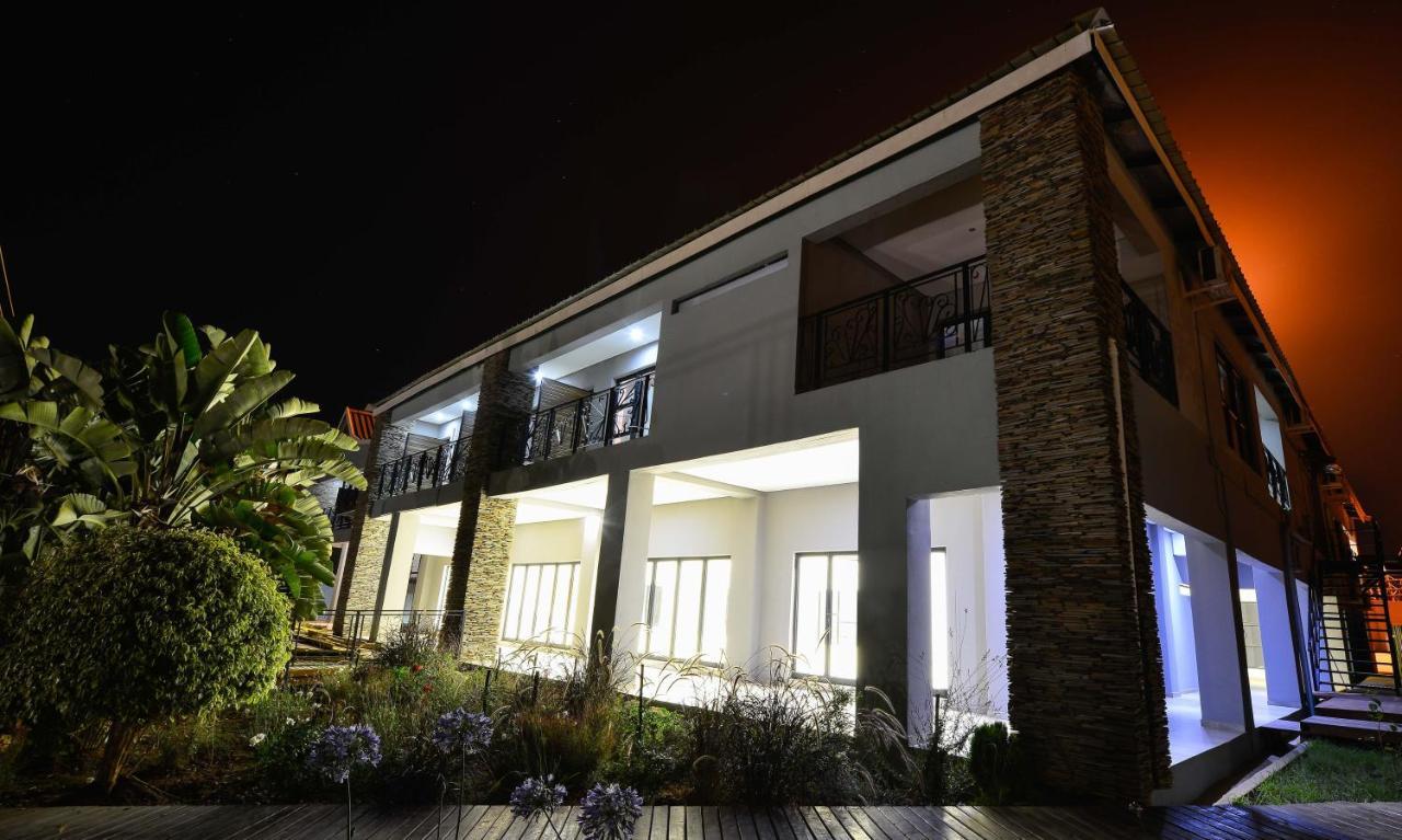 Serurubele Boutique Hotel Bosbokrand Ngoại thất bức ảnh