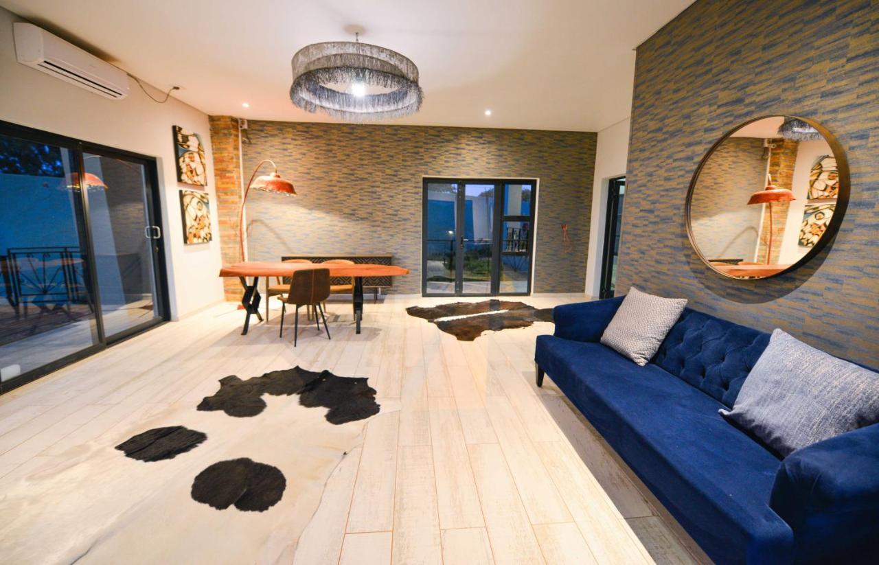 Serurubele Boutique Hotel Bosbokrand Ngoại thất bức ảnh